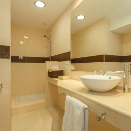 Plaza Madrid Ha Apartment